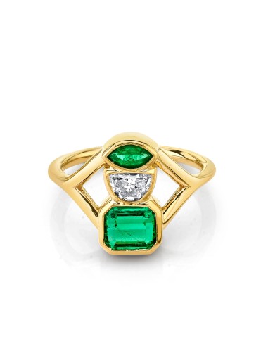 Emerald & White Diamond Split Shank Relic Ring brillant des détails fins