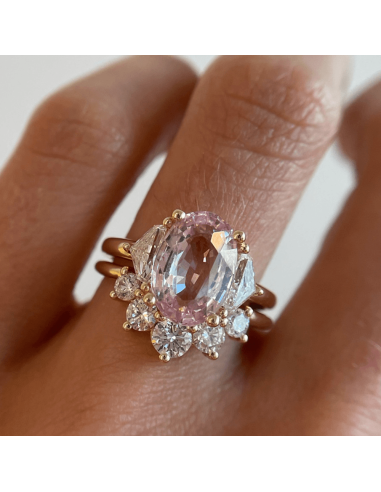 3.36ct Peach Sapphire Three-Stone Ring soldes