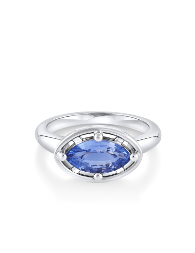 1.74ct Marquise Sapphire Georgia Ring les muscles