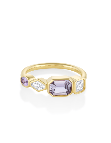 Lilac Sapphire Linear Ring la colonne vertébrale