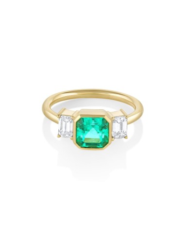 1.44ct Emerald & White Diamond Three-stone Ring chez Cornerstreet bien 