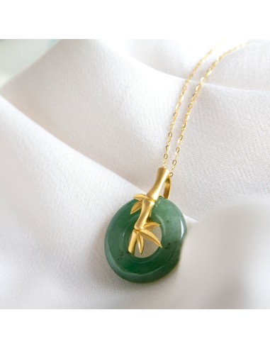 Bamboo Jade Donut Necklace hantent personnes