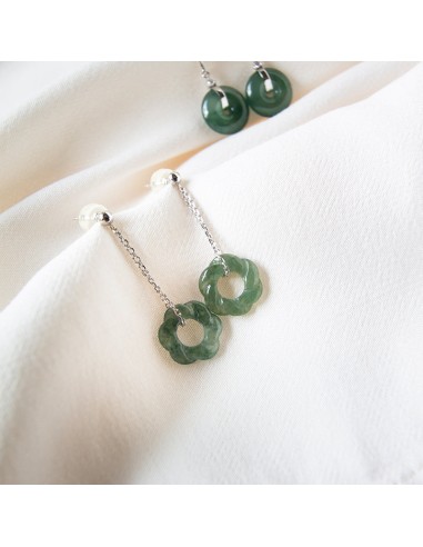 Jade Twist Drop 18K White Gold Earrings rembourrage situé sous