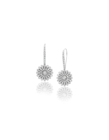 Diamond Daisy with Bezel Center Earring on Diamond French Hooks plus qu'un jeu 