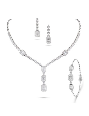 Emerald Cut illusion Diamonds Necklace sur le site 