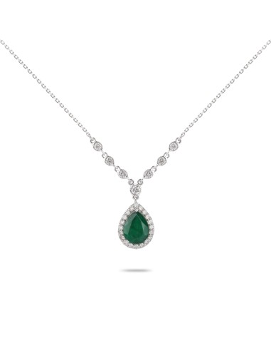 Emerald & Diamond Accented Necklace s'inspire de l'anatomie humaine